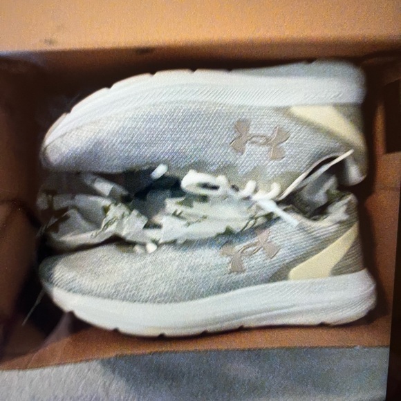 Under Armour Women's White and Gray Athletic Shoes Size 8 - Picture 7 of 7